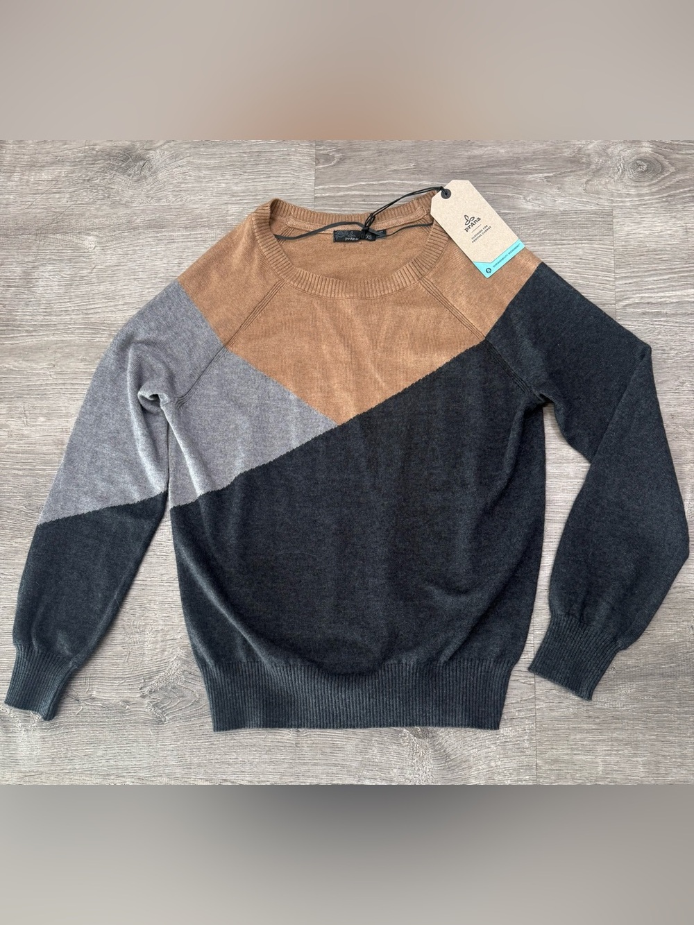 NEW Prana Colorblock Crewneck Sweater in Light & Dark Gray & Tan